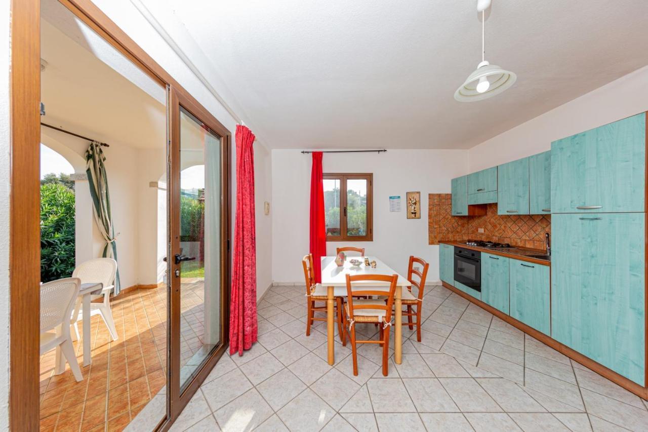 Appartamento Residenziale Trilocale 6 Posti Letto Via Sardegna San Teodoro San Teodoro  Exterior photo