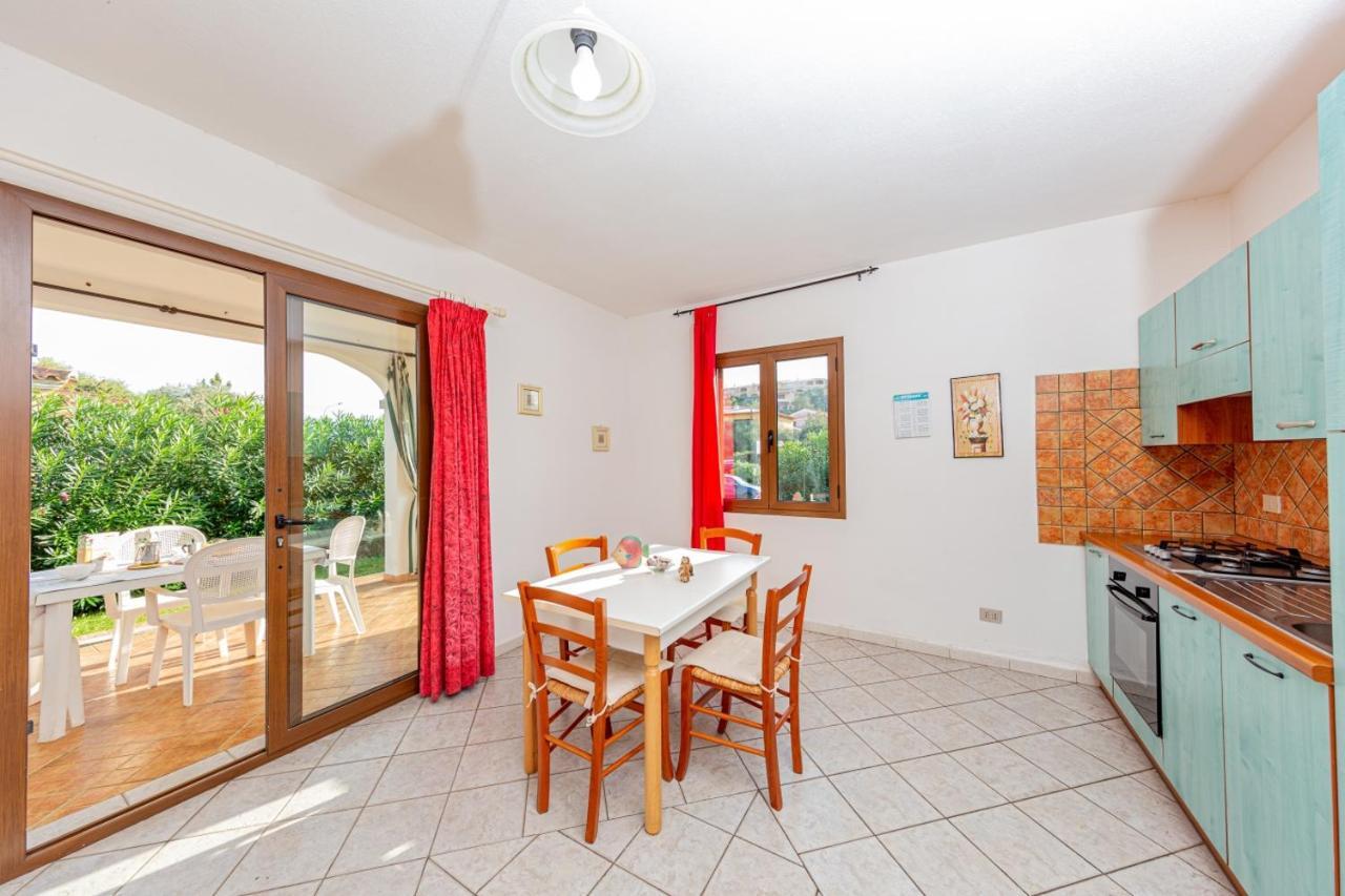 Appartamento Residenziale Trilocale 6 Posti Letto Via Sardegna San Teodoro San Teodoro  Exterior photo