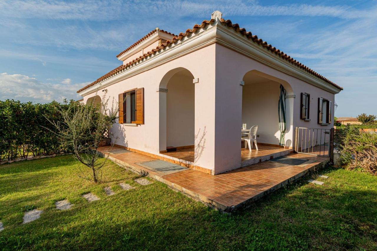 Appartamento Residenziale Trilocale 6 Posti Letto Via Sardegna San Teodoro San Teodoro  Exterior photo